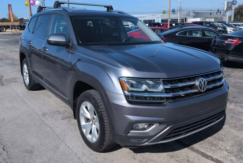 2018 Volkswagen Atlas V6 SEL photo 1