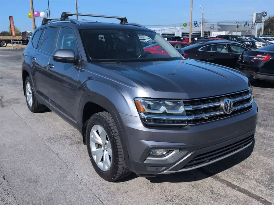 2018 Volkswagen Atlas V6 SEL photo 1