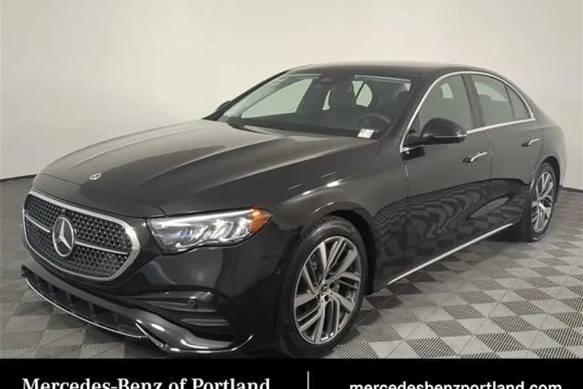 2025 Mercedes Benz E 4MATIC photo 1