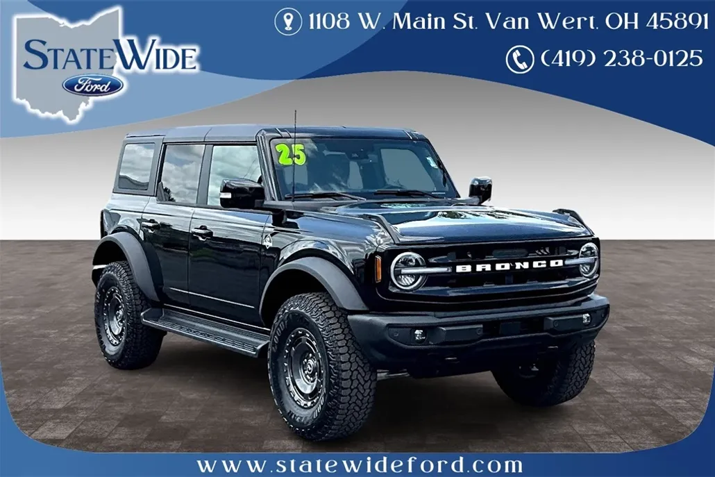 2025 Ford Bronco Outer Banks photo 1