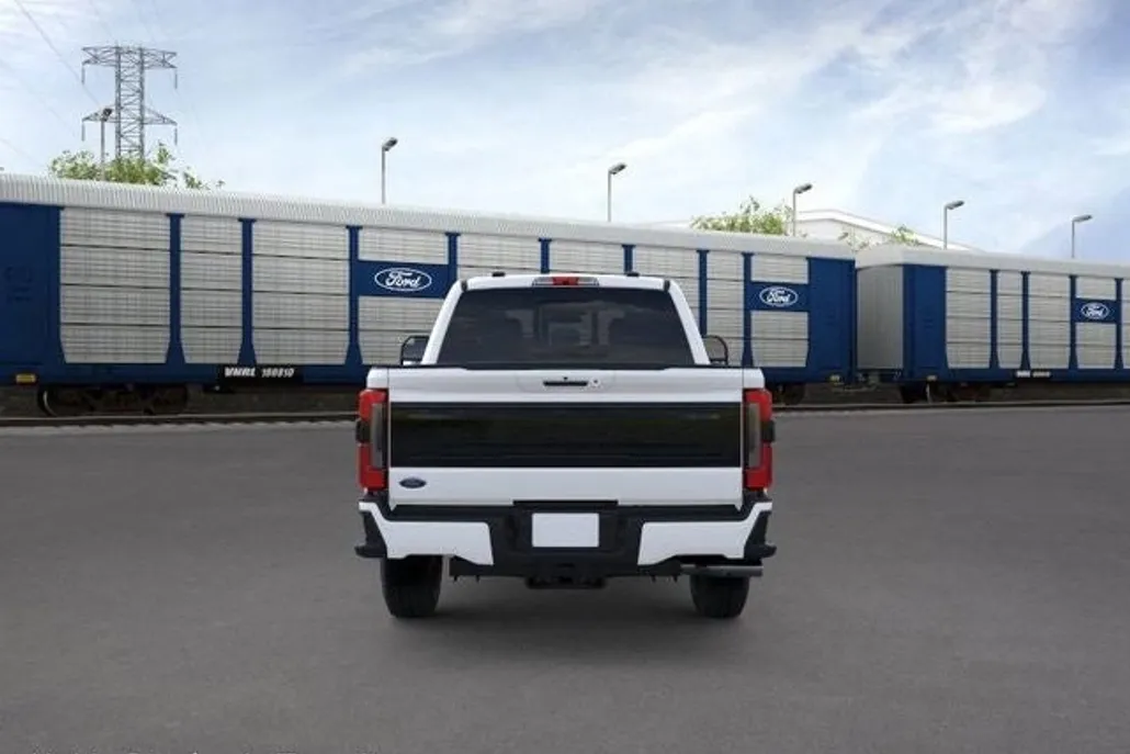 2025 Ford F-250 photo 1