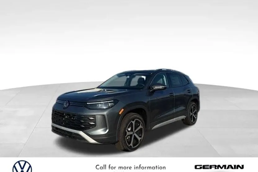 2025 Volkswagen Tiguan SE photo 1