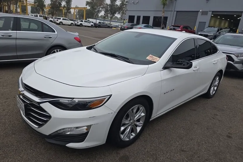 2020 Chevrolet Malibu 1LT photo 1