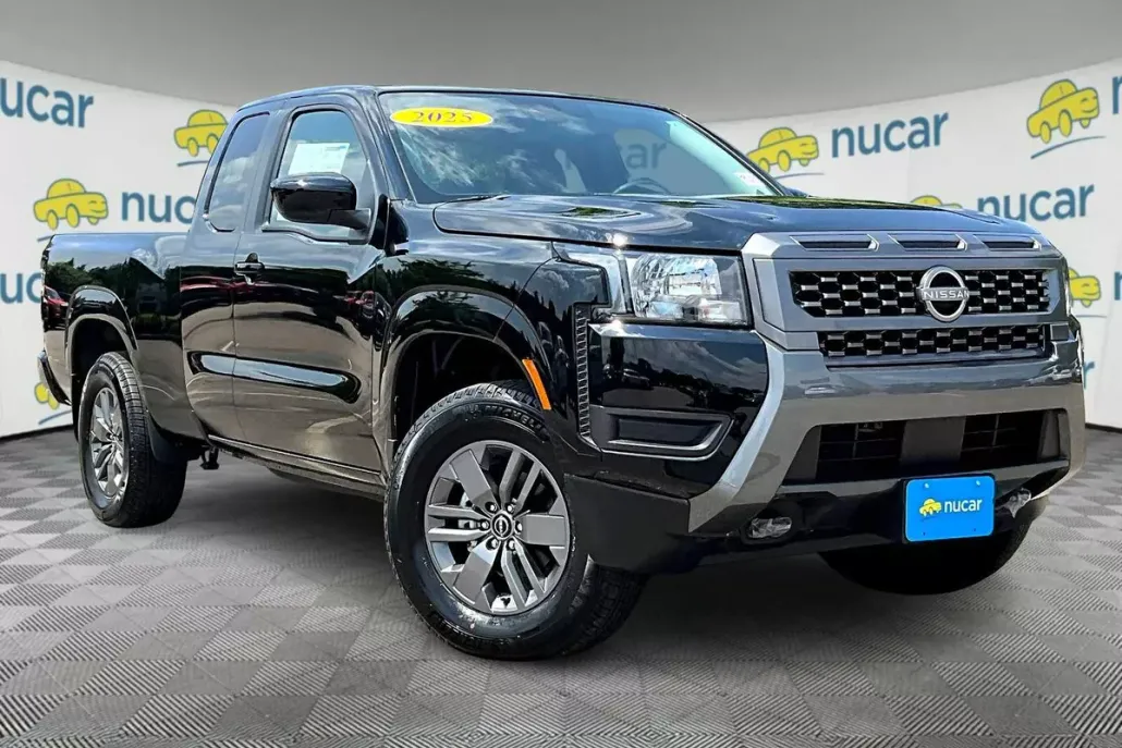 2025 Nissan Frontier SV photo 1
