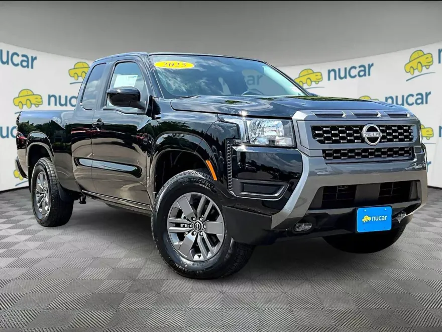 2025 Nissan Frontier SV photo 1