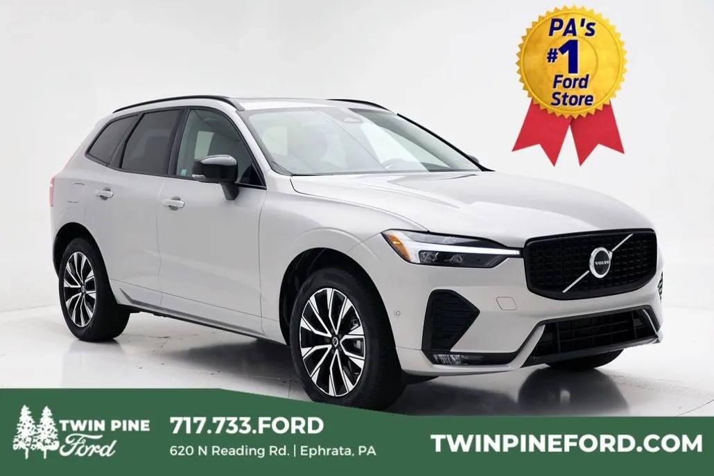 2025 Volvo XC60 B5 Plus photo 1