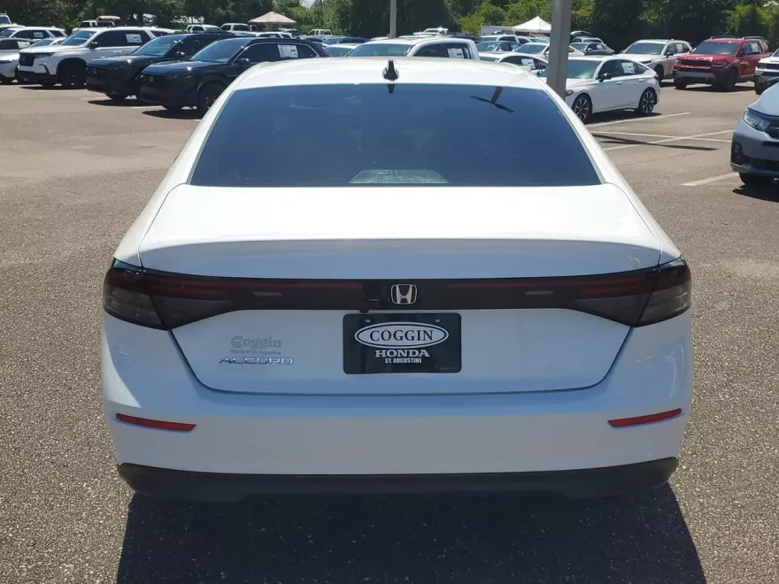 2025 Honda Accord SE photo 1
