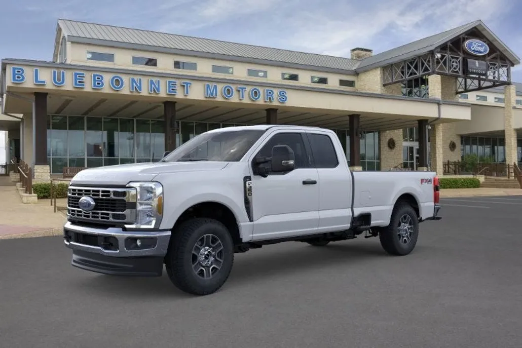 2025 Ford F-350 XLT photo 1