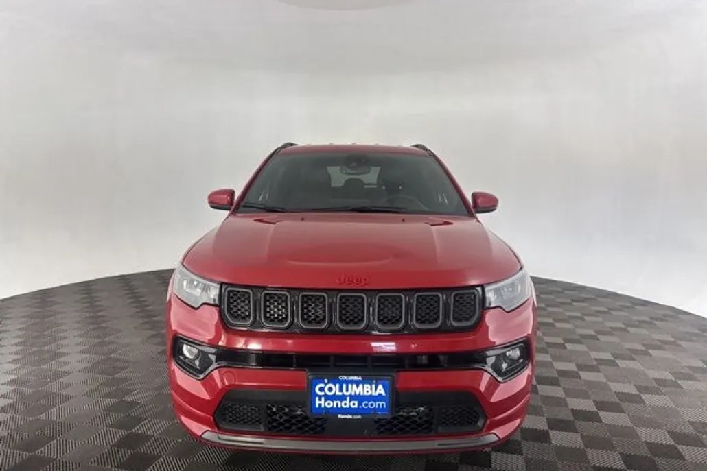 2023 Jeep Compass Limited photo 1