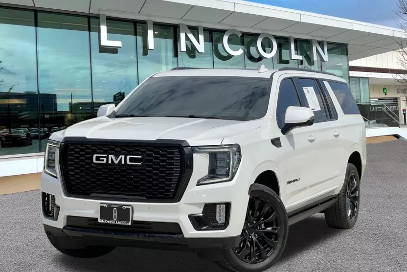 2023 Gmc Yukon XL Denali photo 1