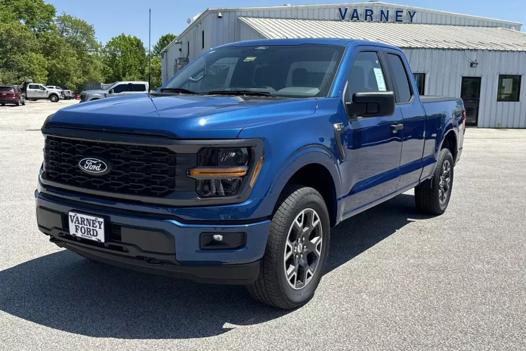 2025 Ford F-150 STX photo 1