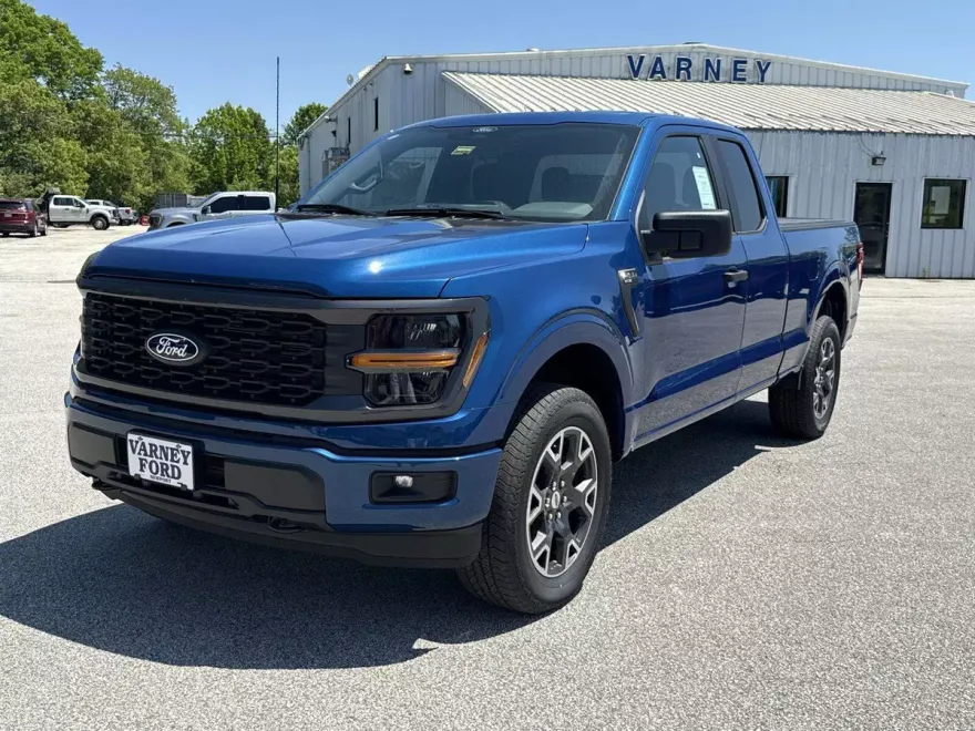 2025 Ford F-150 STX photo 1