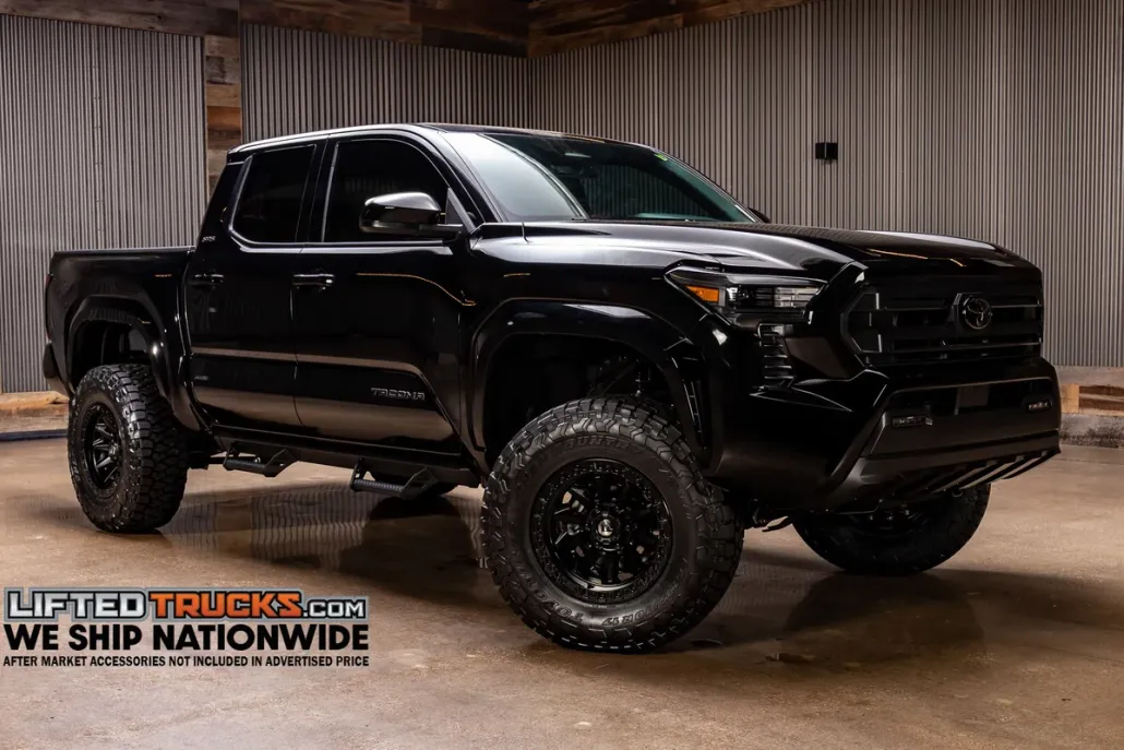 2025 Toyota Tacoma SR5 photo 1