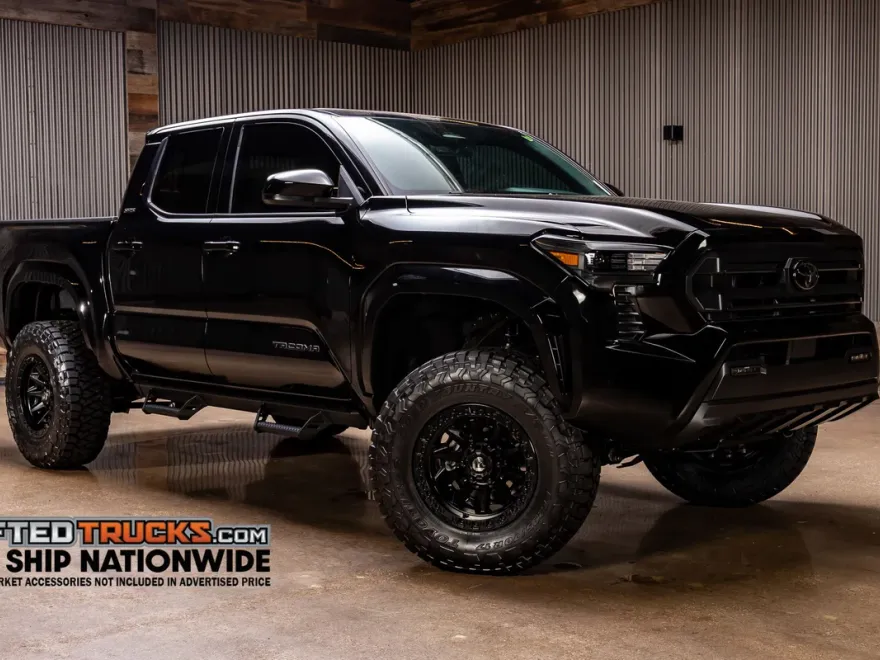 2025 Toyota Tacoma SR5 photo 1