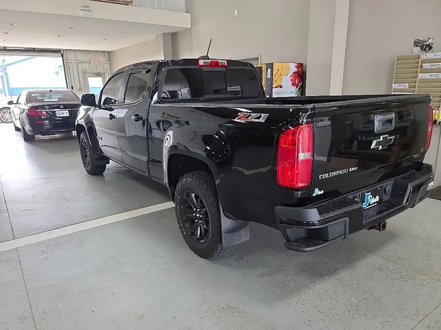 2017 Chevrolet Colorado Z71 photo 1