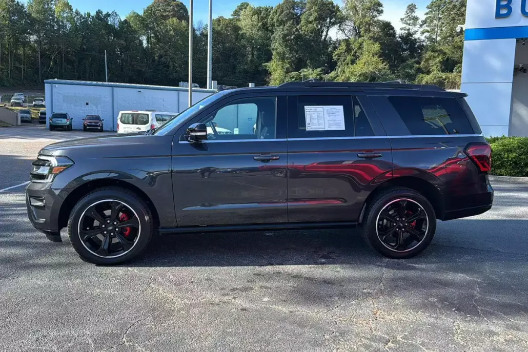 2024 Ford Expedition Limited photo 1