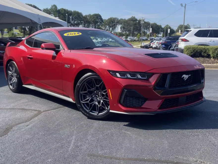 2024 Ford Mustang GT Premium photo 1