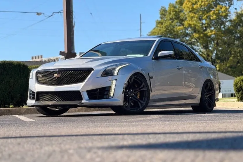 2016 Cadillac CTS V Base Sedan photo 1