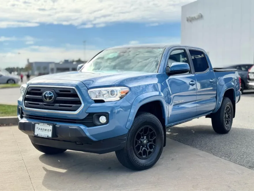 2019 Toyota Tacoma SR5 Double Cab V6 photo 1