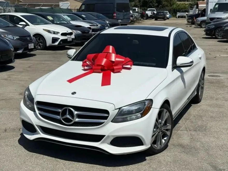 2018 Mercedes Benz C 300 Sedan photo 1