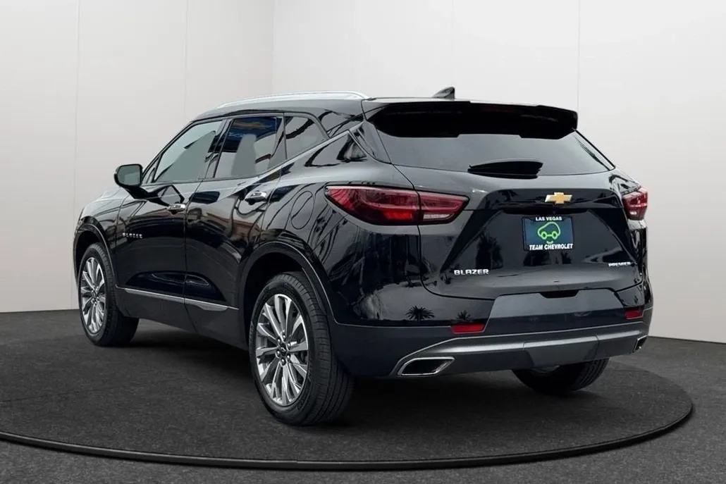 2023 Chevrolet Blazer Premier photo 1