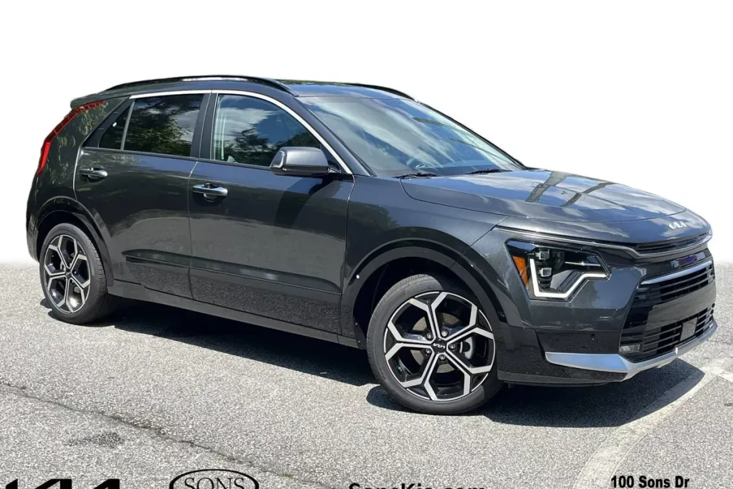 2025 Kia Niro SX Touring photo 1