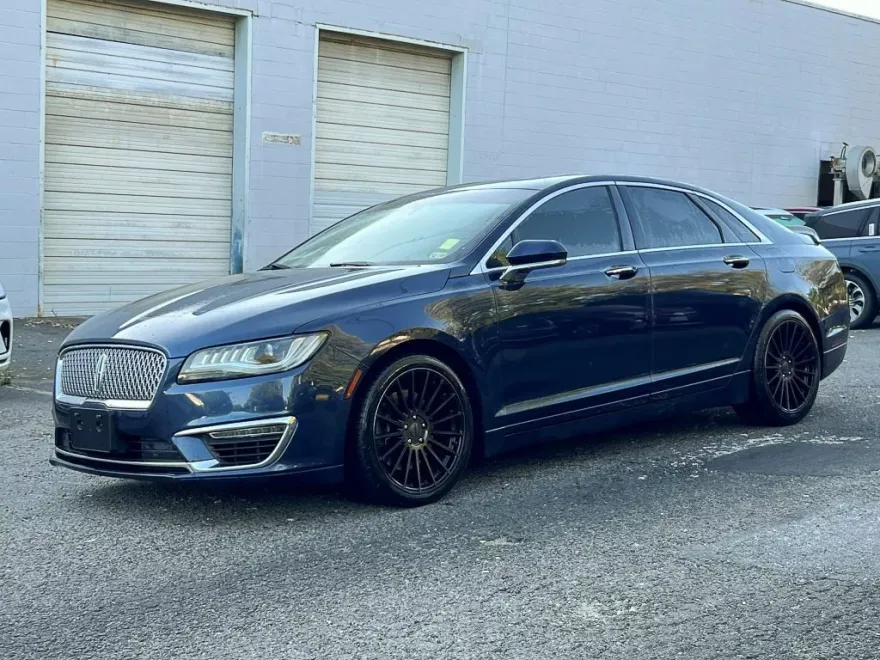2017 Lincoln MKZ Reserve photo 1
