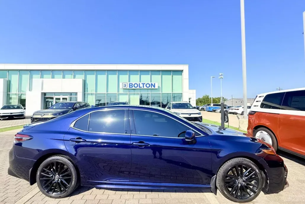 2022 Toyota Camry XSE photo 1