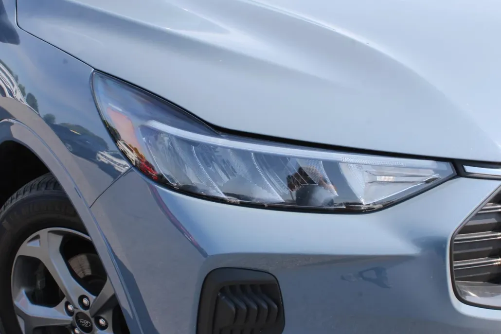 2024 Ford Escape ST-Line photo 1