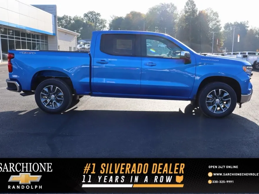 2026 Chevrolet Silverado 1500 LT photo 1