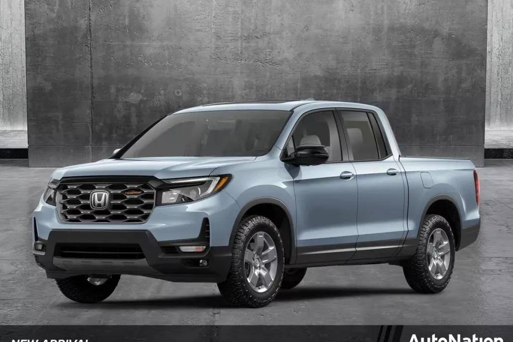 2025 Honda Ridgeline TrailSport photo 1