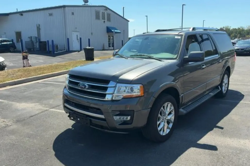 2017 Ford Expedition EL Limited photo 1