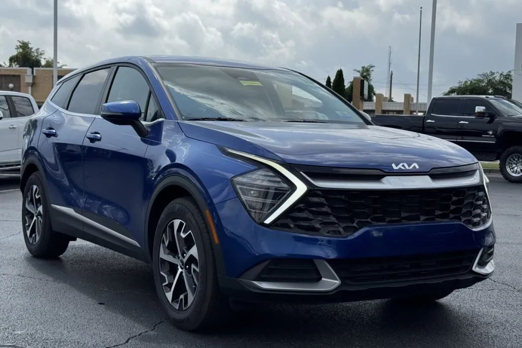 2024 Kia Sportage EX photo 1