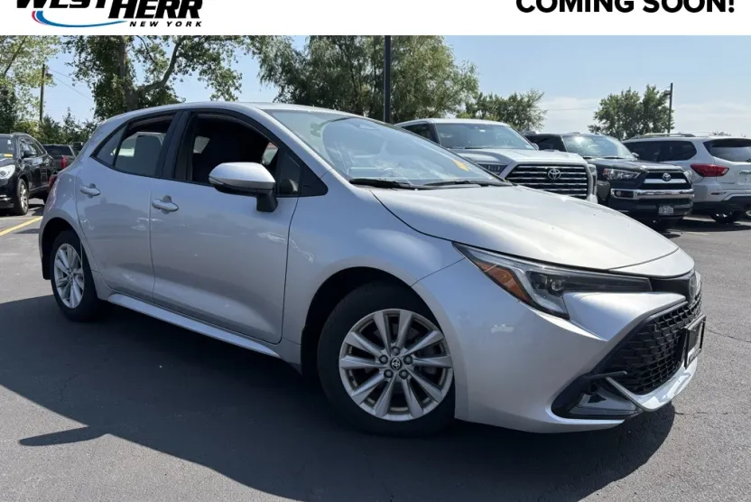 2023 Toyota Corolla SE photo 1