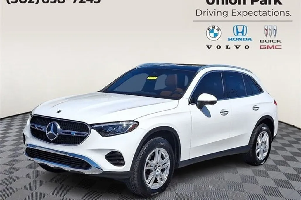 2023 Mercedes Benz GLC 300 4MATIC photo 1