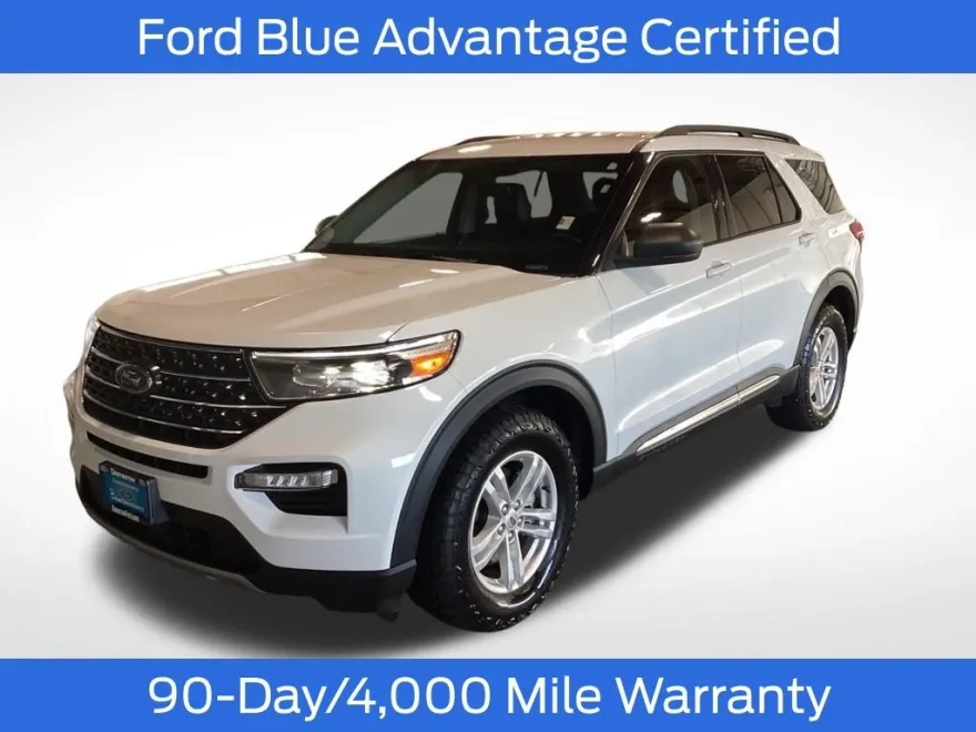 2023 Ford Explorer XLT photo 1