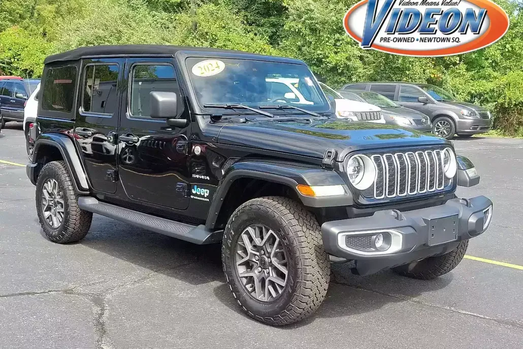 2024 Jeep Wrangler Sahara photo 1