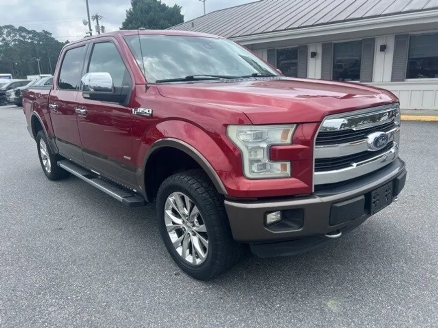 2015 Ford F-150 Lariat photo 1