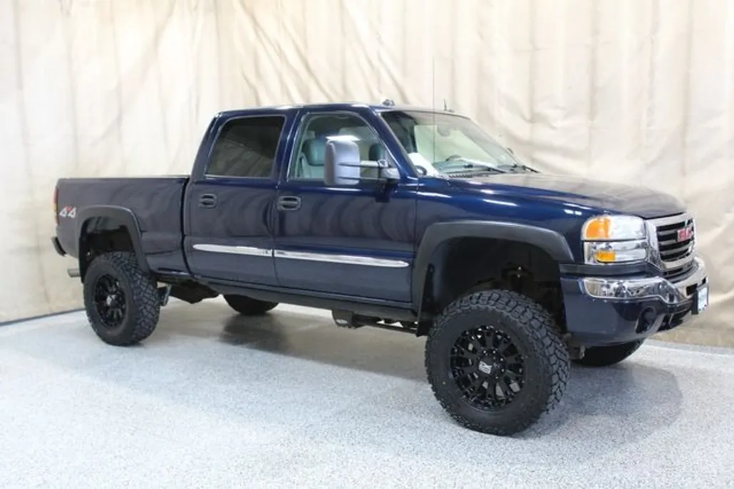 2005 Gmc Sierra SLT photo 1