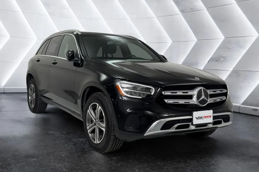 2021 Mercedes Benz GLC 300 photo 1