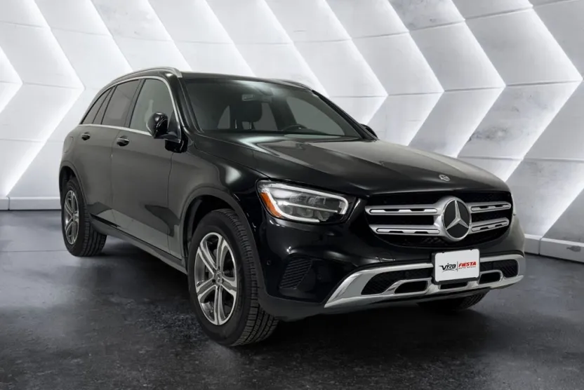 2021 Mercedes Benz GLC 300 photo 1