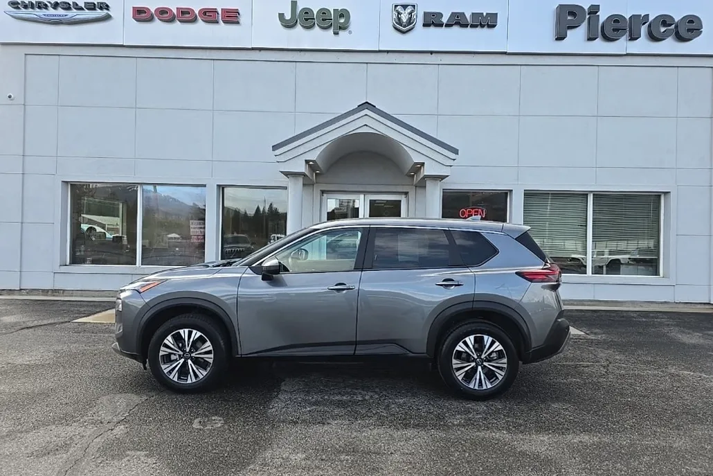 2023 Nissan Rogue SV photo 1