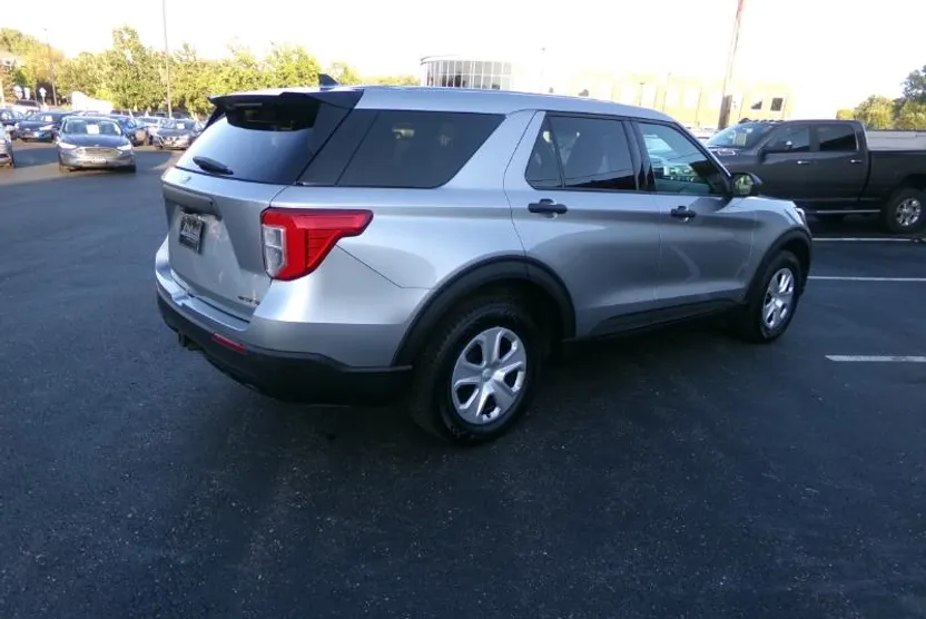 2020 Ford Explorer photo 1