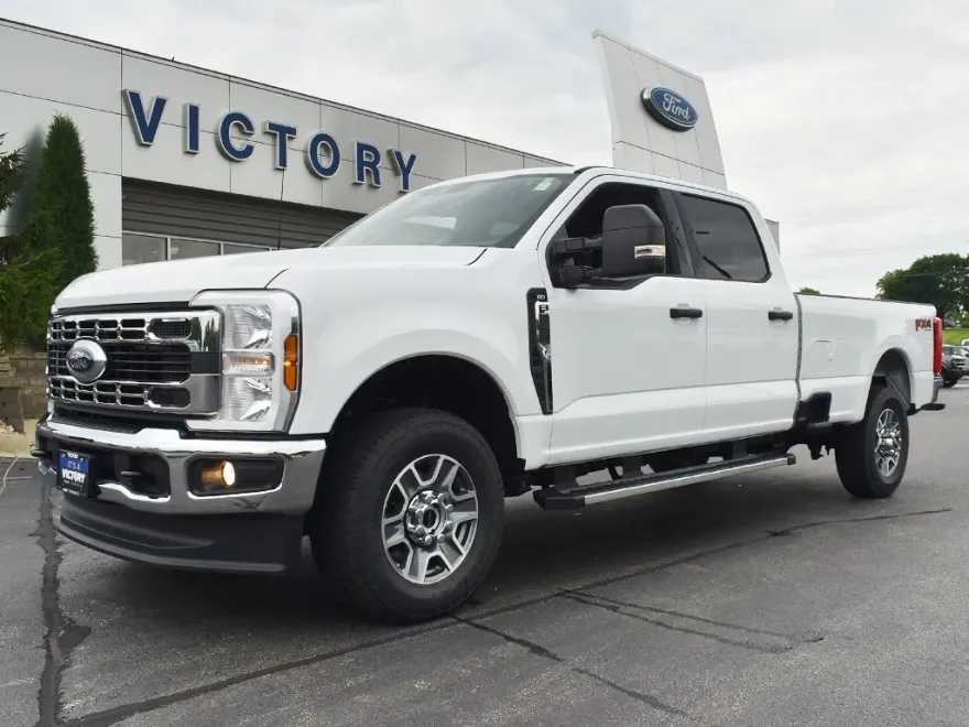2025 Ford F-250 XLT photo 1