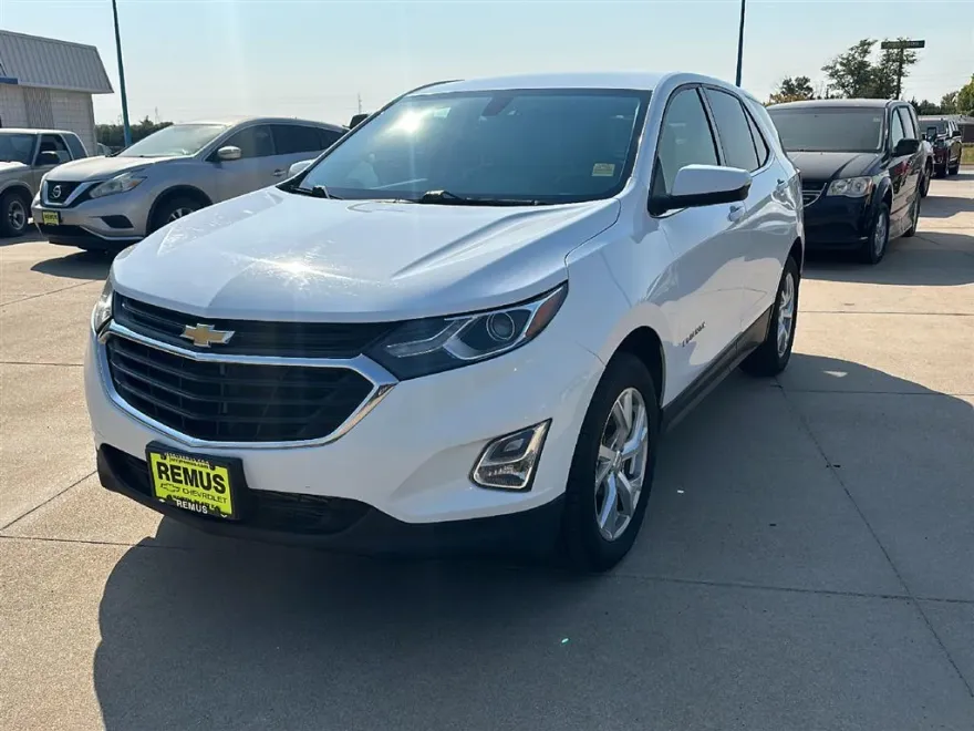 2018 Chevrolet Equinox LT photo 1