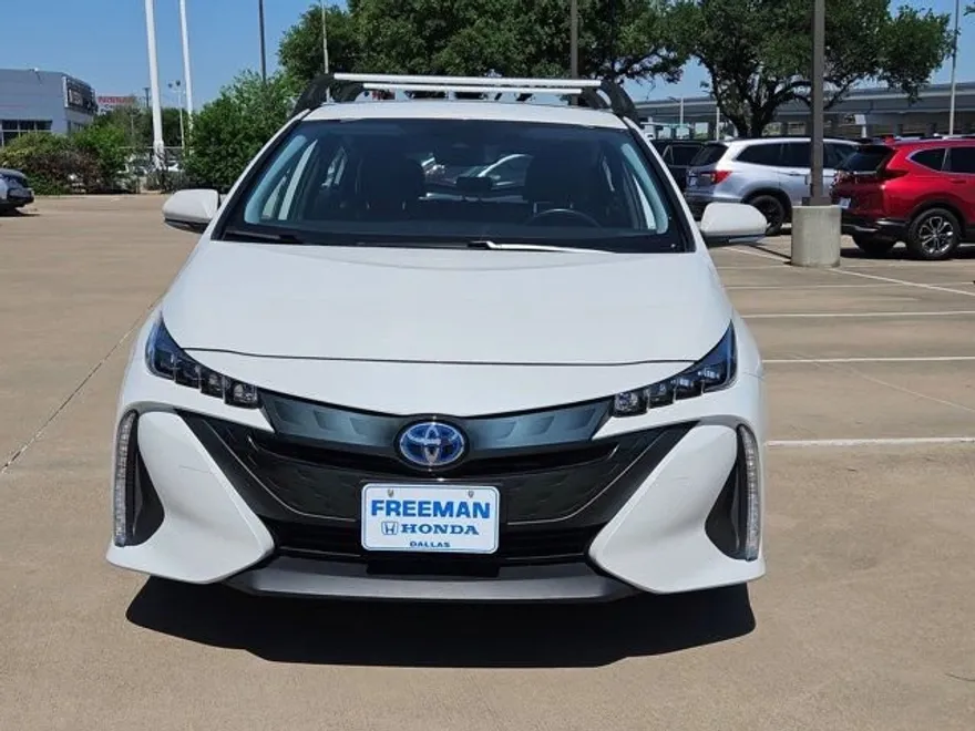 2022 Toyota Prius Prime XLE photo 1