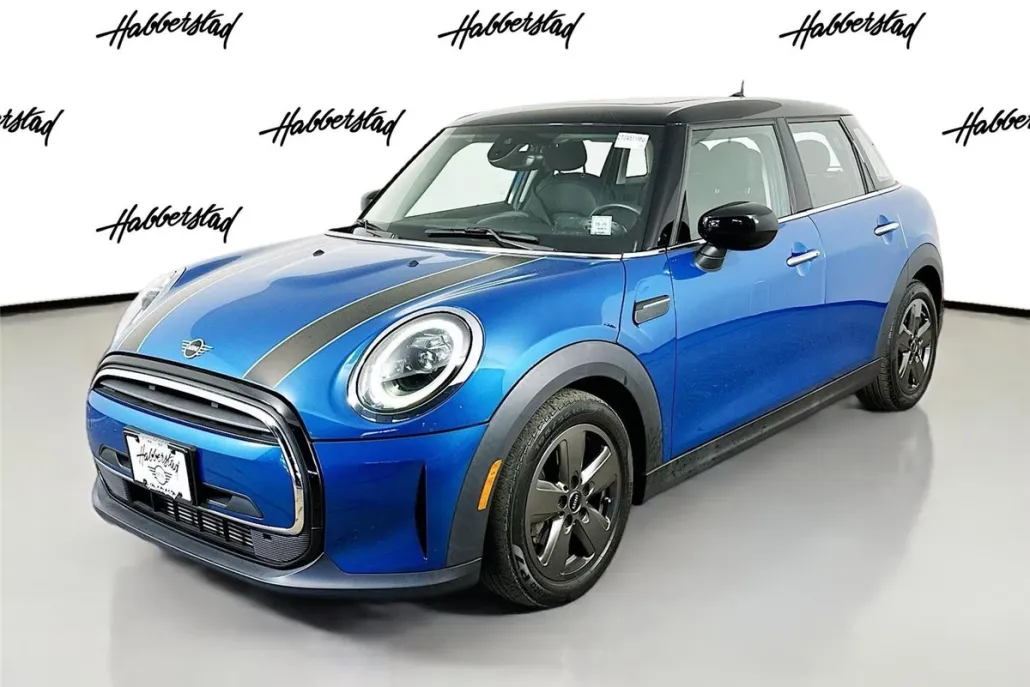2023 Mini Cooper 4 Door Hardtop photo 1