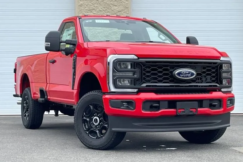2025 Ford F-250 XLT photo 1