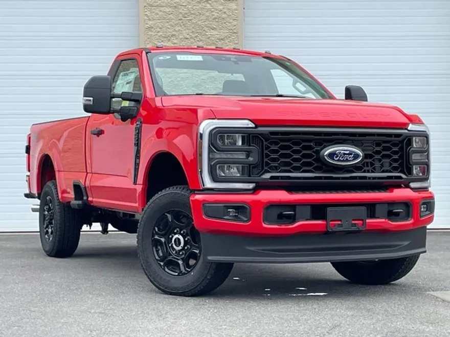 2025 Ford F-250 XLT photo 1