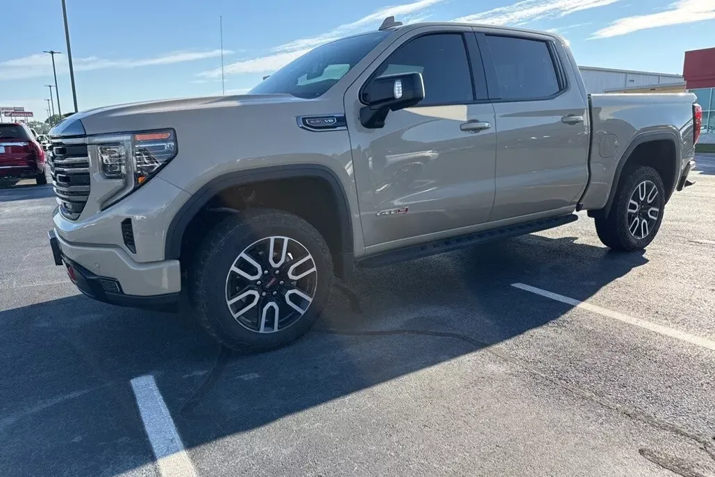 2022 Gmc Sierra 1500 AT4 photo 1